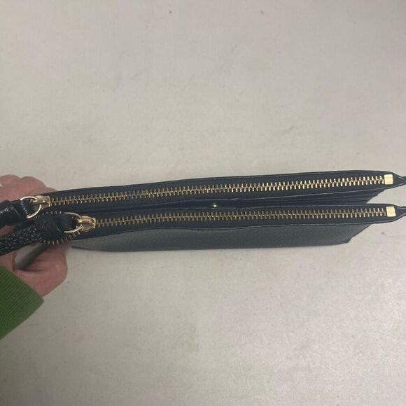 KATE SPADE Women’s Wallet V095 Black‎ Zipper & Snap Closure 8X4 - Picture 2 of 11